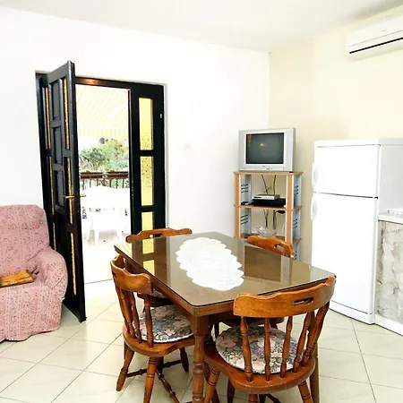 Appartement By The Sea Brgulje, Molat - 6241 *